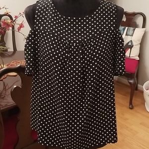 Cold shoulder polka dot top